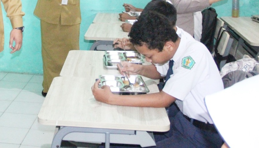 MBG Akhirnya Hadir di SMPN 5 Rembang, Siswa Request Menu